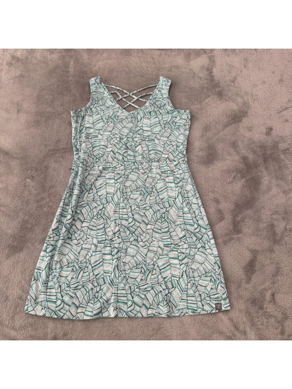 Title Nine Yasumi Dress Green Tropical Print SMALL Athleisure Strappy Back